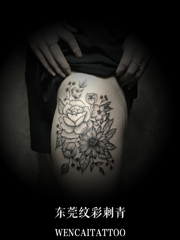东莞的庄小姐大腿黑灰风格花朵纹身